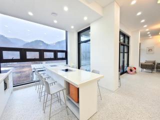 Gapyeong Turu Kids Poolvilla - Gapyeong - 1