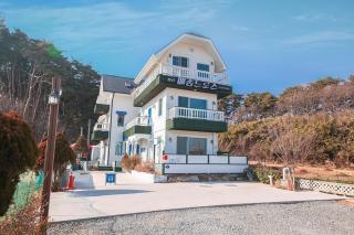 Gangneung Maison de Rose - Gangneung - 8