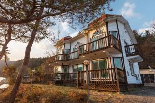 Hongcheon Vivaldi Castle - Hongcheon - 0