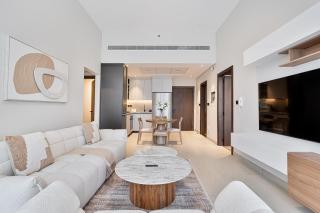 Modern 2 BR Apartment near Dubai Butterfly Garden - Dubai - 1