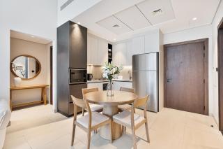 Modern 2 BR Apartment near Dubai Butterfly Garden - Dubai - 8