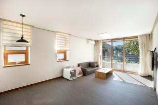 Cheongpyeong GlamDog Pet Pension - 8