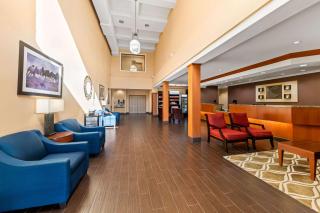 Roanoke Suites - 8