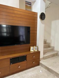 Gatsby Grandeur Luxury Villa - Bangalore - 1