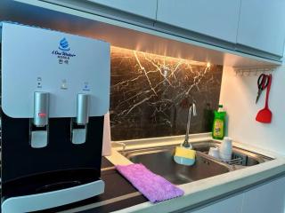 Private Pool Modern Holiday Home Mount Austin JB - Johor Bahru - 7