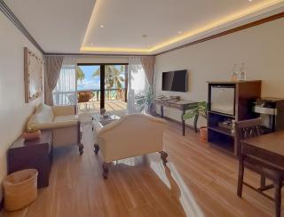 Red Coconut Beach Hotel Boracay - 1