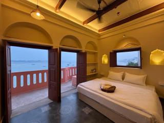Vintage River Homestay - Varanasi - 6