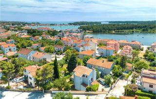 Gorgeous Apartment In Medulin With Wifi - Medulin - 5