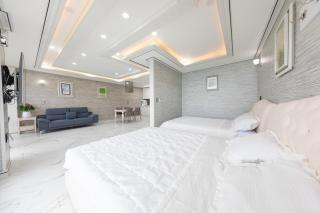Samcheok white romantic pension - 4