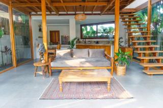 Elegant Wabi-Sabi Villa Near Seseh Beach - Munggu - 4