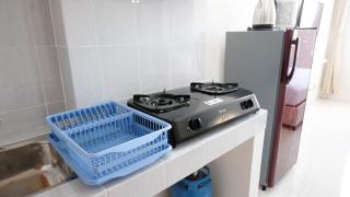 Best Deal and Comfy Studio at Puncak Kertajaya Apartment By Travelio - 3