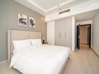 HAVN - 3 Bedroom in Skyview Tower, Dubai Marina - 9