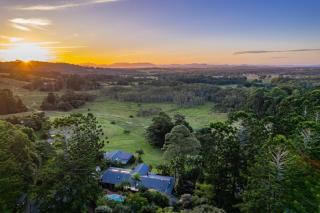 Cape Byron Villa 7 Romantic Serenity with Views - 7