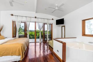 Cape Byron Villa 7 Romantic Serenity with Views - 6