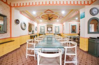 Collection O Hotel Golden Days Club Resort - Jaipur - 1