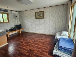 Hongcheon Yongho River Pension - Hongcheon - 4
