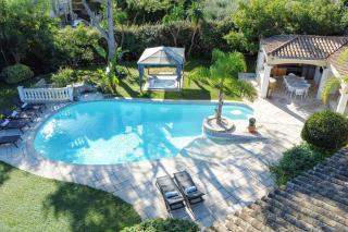 SERRENDY  PETIT BIJOU  330M2 Piscine & jacuzzi à 10 min des plages ! - 9