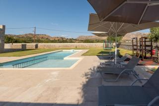 Villa Vilana with private pool - Atsipádhes - 8