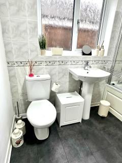 3-Bedroom Homely Retreat near Windsor - Burnham - 4