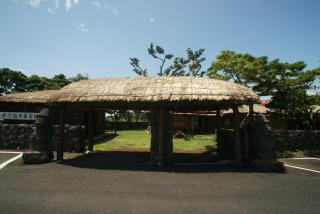 Traditional Hanok thatched house - 8