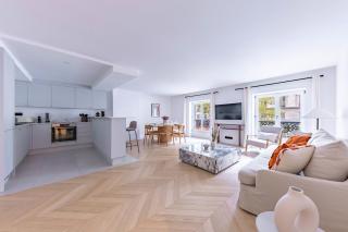Brand New 3 bedrooms Facing Madeleine/St Honoré - París - 9