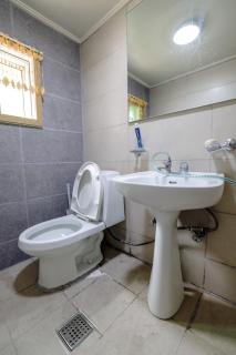 Hill House Pension - Inje - 3