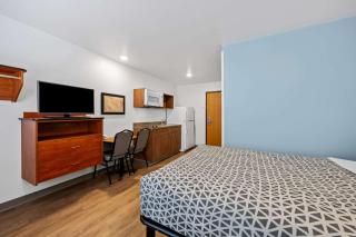 WoodSpring Suites Hobbs - Air Base City - 1