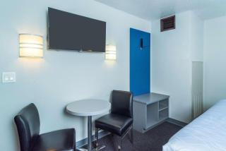 Studio Z, Ascend Hotel Collection - Saint Robert - 5