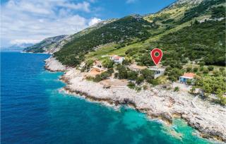 Three-Bedroom Holiday Home In Potomje - Potomje - 0