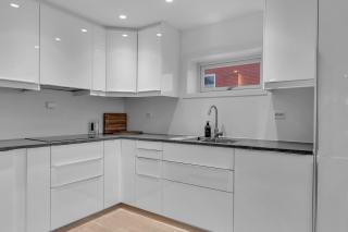 Arctic Pearl - Central House with 4 bedrooms and 2 bathrooms - 4