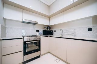 Private Beach & Canal View-Top Location-Pool-Gym - Dubai - 2