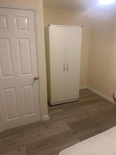 Riverside Retreat in Isleworth - Isleworth - 5