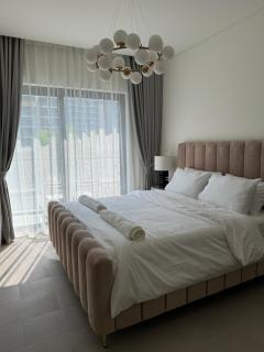 Luxury apartment in Sobha Hartland Waves near Dubai mall and Burj Khalifa - 3