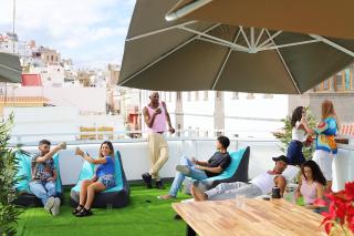 Las Palmas Nest Hostel - 1