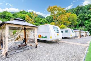 Pocheon Story Forest Caravan Glamping - 9