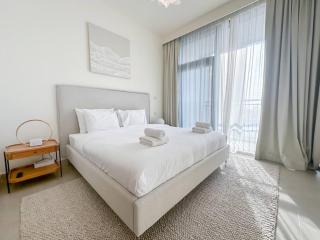 Luxurious 3BR - Pool - Canal View - Kids Play Area - Dubai - 7