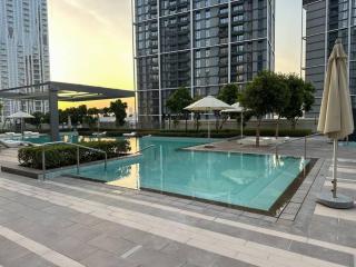 Luxurious 3BR - Pool - Canal View - Kids Play Area - Dubai - 0