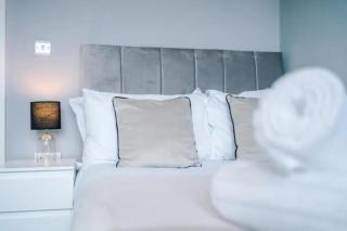 Charming Manchester 3-Bed House - Manchester - 7