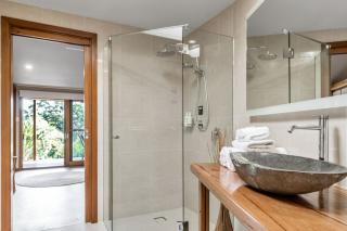 Cape Byron Suite 4 Private Room with Ensuite - Byron Bay - 3
