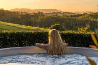 Cape Byron Villa 8 - A Charming Hinterland Escape - Byron Bay - 0