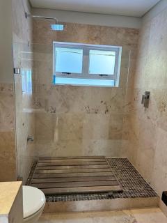 BGS Luxury Two Bedroom Accommodation -Camps Bay-Cape Town - 2
