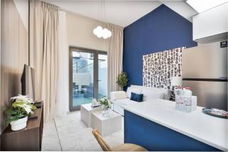 Serene Studio APT with Pool and Gym - 9