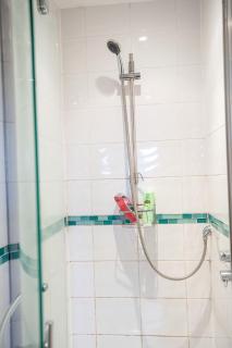 Stunning Cardiff Wharf View 4 Bed Free Parking - Cardiff - 2