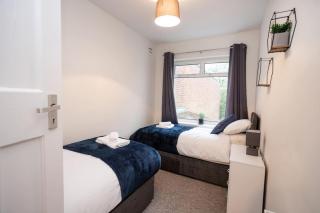 Downend Rd Contractors Long Stay by ShortStayUK - Bristol - 3