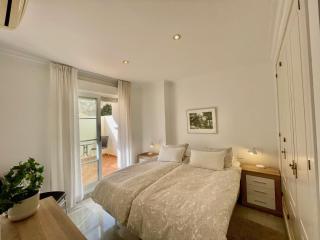 2-Bed Apartment - Sea View - 10m From Puerto Banus - Marbella - 4