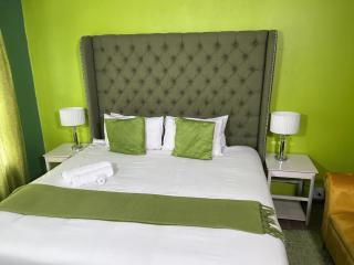 Thandi's Guest House - 2