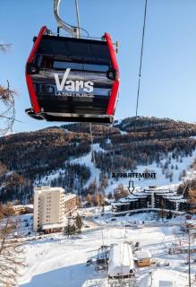 Résidence "Ski Soleil" Vars les Claux appartement balcon 2ème étage 4 couchages situé à 50 m des pistes, du télécabine, des commerces, restaurants, bars - Vars - 8