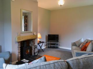 Perch Hall Cottage - Dinwoodie Mains - 0