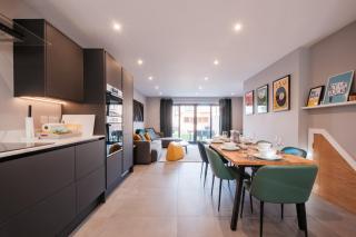 'LUCKY13' Modern Living on the Yorkshire Wolds Way - 9