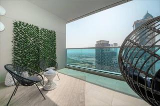 Elegant Studio with Pool and Gym - Dubai - 1